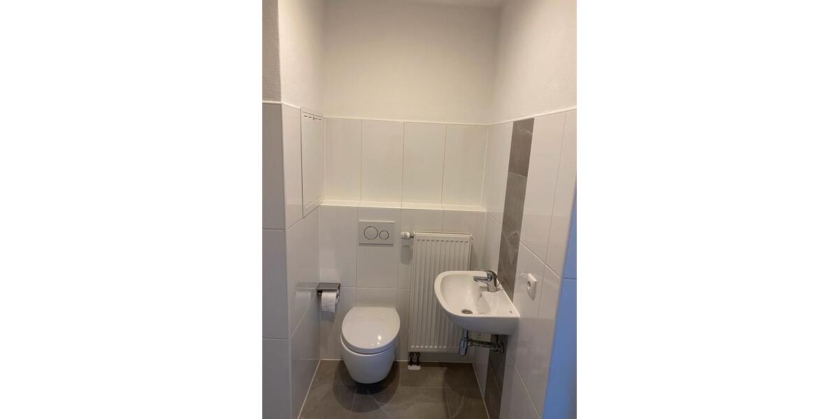 Etagenwohnung Schmölln - 2 Zimmer, 43 m&sup2;, 350&euro; | Angebot:25647948