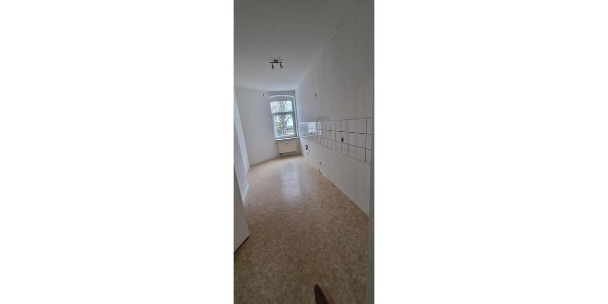 Erdgeschoßwohnung Zwickau - 4 Zimmer, 93 m&sup2;, 580&euro; | Angebot:26676965