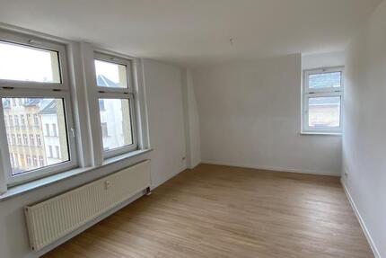 Wohnung Werdau - 2 Zimmer, 55 m&sup2;, 290&euro; | Angebot:17202540