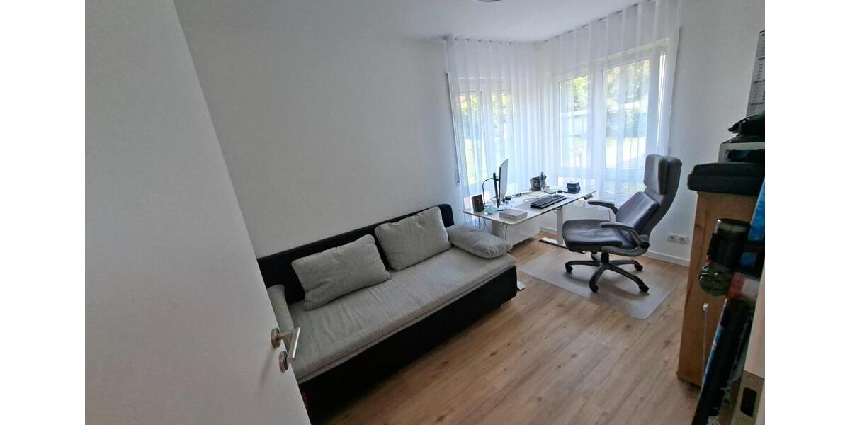 Erdgeschoßwohnung Zwickau Zwickau-West - 3 Zimmer, 66 m&sup2;, 149.000&euro; | Angebot:27192230