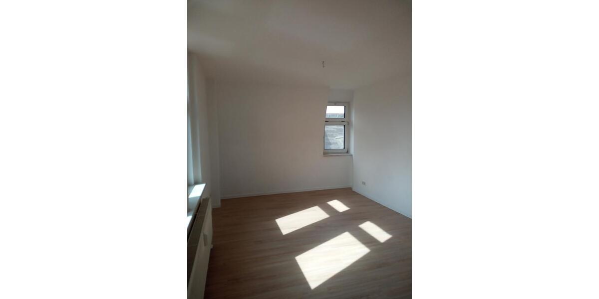 Etagenwohnung Werdau - 2 Zimmer, 55 m&sup2;, 290&euro; | Angebot:17202540