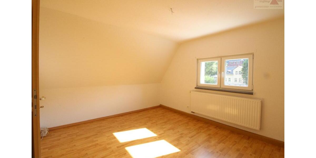 Dachgeschoßwohnung Schwarzenberg/Erzgebirge Erzgebirge - 3.5 Zimmer, 98 m&sup2;, 780&euro; | Angebot:24810869