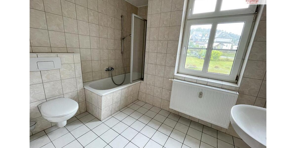 Etagenwohnung Gornsdorf - 2 Zimmer, 61 m&sup2;, 350&euro; | Angebot:23713780