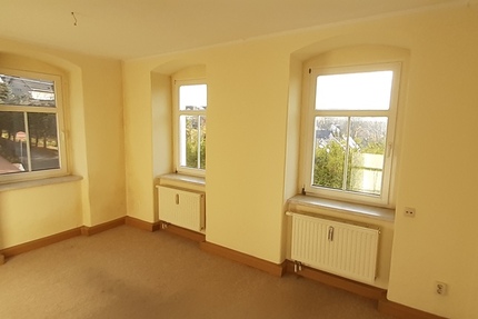 helle Zwei-Zimmer-Wohnung in ruhiger Lage mit guter Fernsicht - Wohnung Lauter-Bernsbach Bernsbach | Angebot:14517890