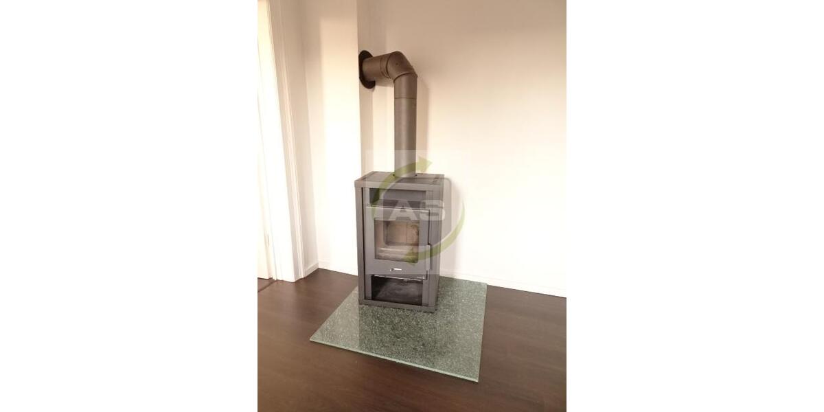 Dachgeschoßwohnung Zwickau - 2 Zimmer, 66 m&sup2;, 355&euro; | Angebot:24395223