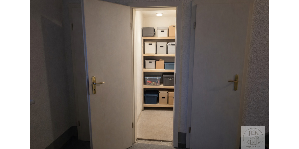 Etagenwohnung Limbach-Oberfrohna Oberfrohna - 1 Zimmer, 33 m&sup2;, 220&euro; | Angebot:25902840