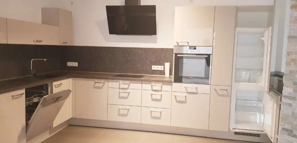 Etagenwohnung Sachsen - Zwickau Zwickau - 5 Zimmer, 155 m&sup2;, 950&euro; | Angebot:27348550