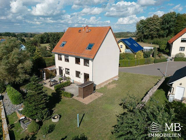 Geräumige Doppelhaushäfte mit toller Aussicht - Doppelhaushälfte Neumark | Angebot:25475823