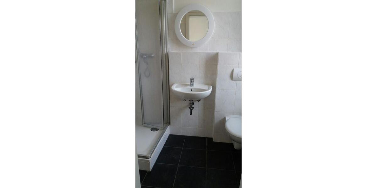 Etagenwohnung Meerane - 2 Zimmer, 44 m&sup2;, 250&euro; | Angebot:25432914