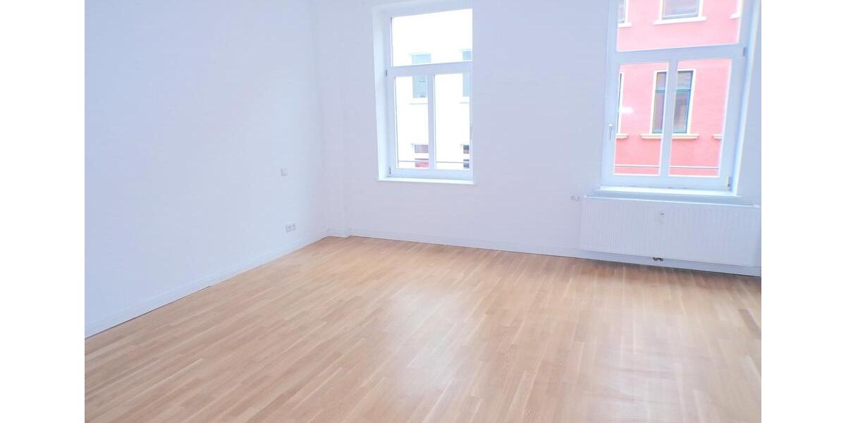 Etagenwohnung Werdau - 3 Zimmer, 82 m&sup2;, 550&euro; | Angebot:25865195