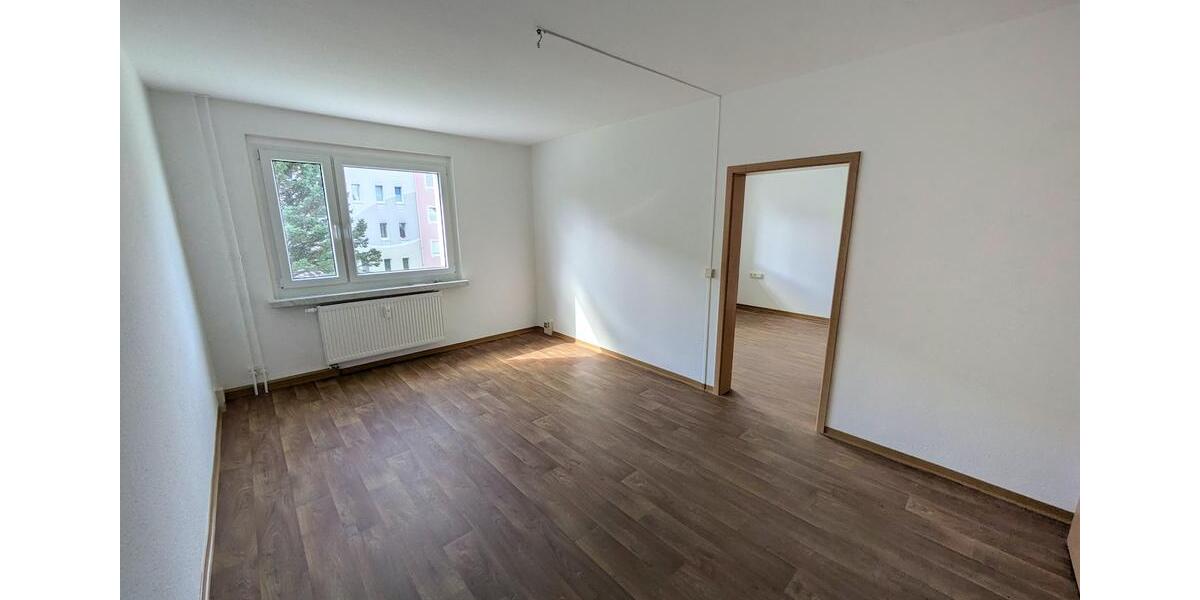 Etagenwohnung Limbach-Oberfrohna Oberfrohna - 2 Zimmer, 51 m&sup2;, 327&euro; | Angebot:25945633