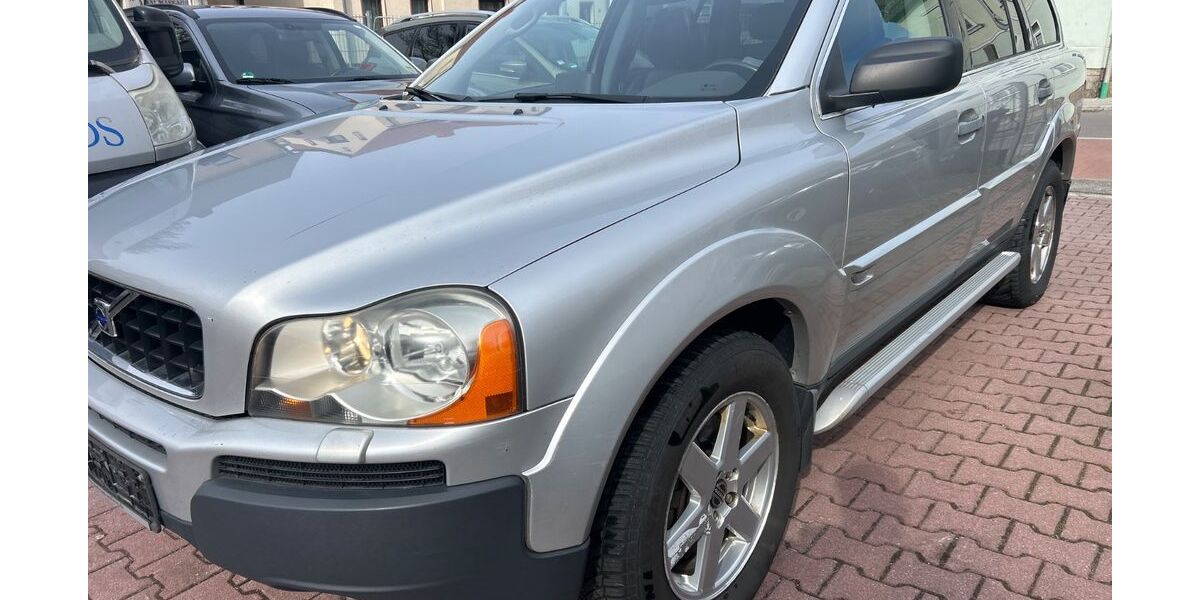 Volvo XC90 165.000 km 3.900 &euro; zwickau 08064