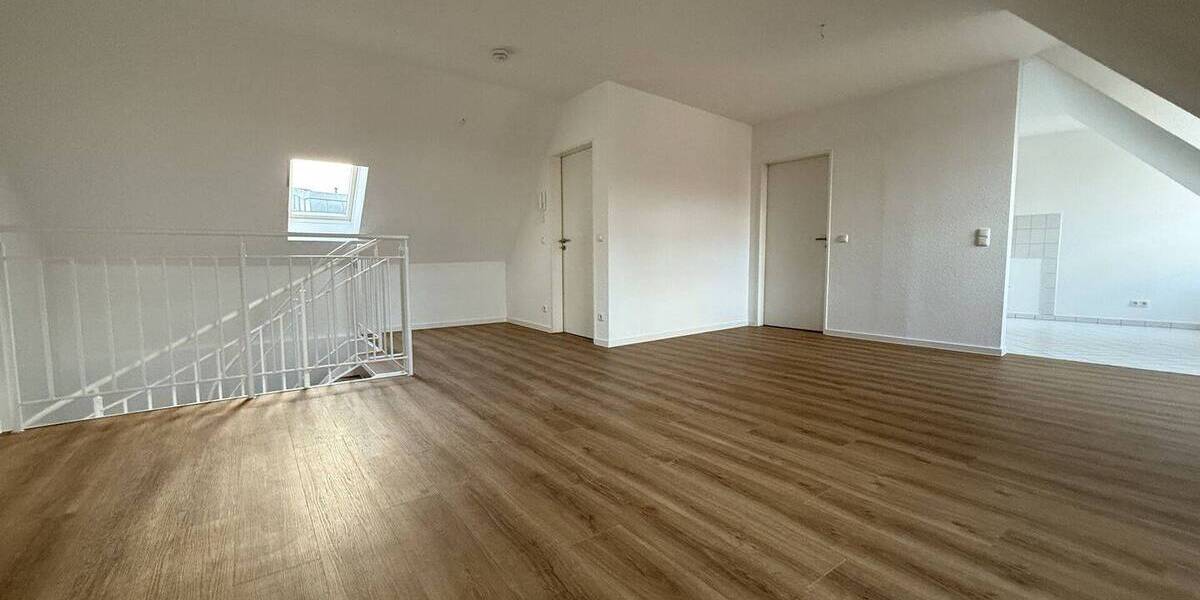 Etagenwohnung Zwickau Innenstadt - 2 Zimmer, 74 m&sup2;, 485&euro; | Angebot:25734786