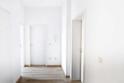 Wohnung Zwickau Zwickau-Nord - 3 Zimmer, 69 m&sup2;, 430&euro; | Angebot:24754211