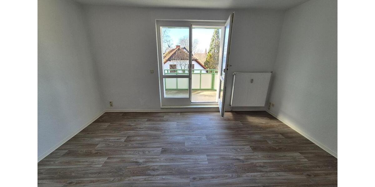 Etagenwohnung Hohenstein-Ernstthal Ernstthal - 3 Zimmer, 59 m&sup2;, 373&euro; | Angebot:21568172