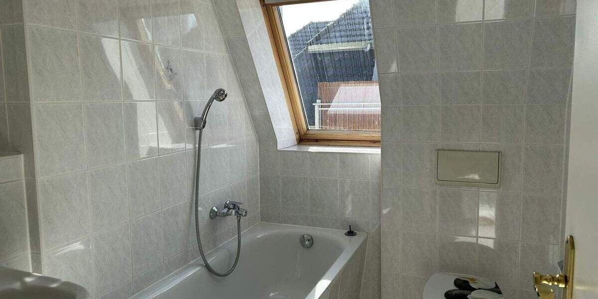 Etagenwohnung Zwickau Marienthal - 2 Zimmer, 47 m&sup2;, 360&euro; | Angebot:25707473