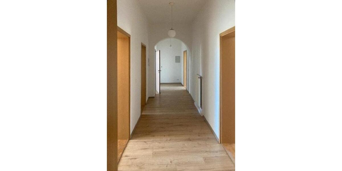 Etagenwohnung Aue-Bad Schlema Bad Schlema - 4 Zimmer, 122 m&sup2;, 665&euro; | Angebot:25141483
