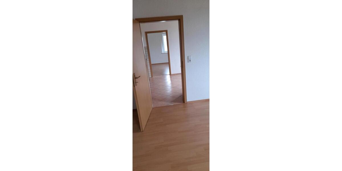 Etagenwohnung Oelsnitz (Erzgebirge) - 3 Zimmer, 47 m&sup2;, 350&euro; | Angebot:25613085