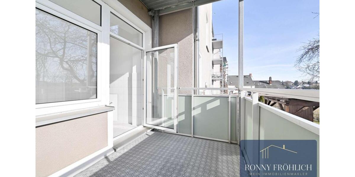 Etagenwohnung Reichenbach im Vogtland - 3 Zimmer, 64 m&sup2;, 450&euro; | Angebot:25271882