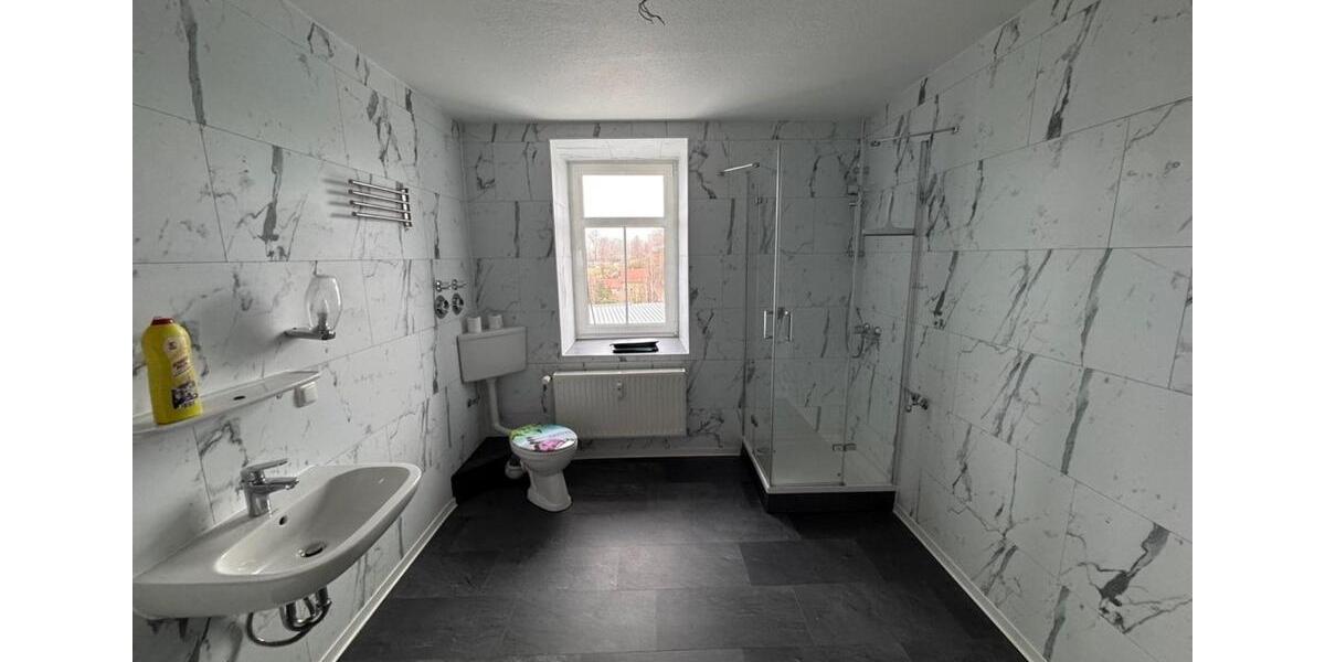 Etagenwohnung Ronneburg - 4 Zimmer, 105 m&sup2;, 545&euro; | Angebot:25509041