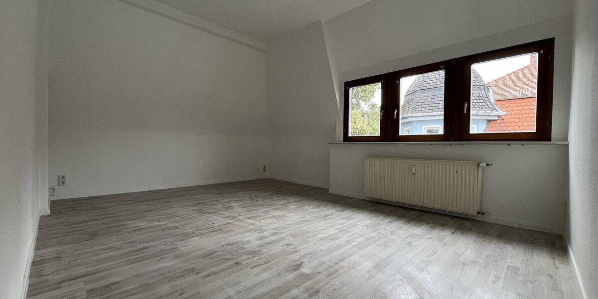 Etagenwohnung Zwickau Pölbitz - 3 Zimmer, 79 m&sup2;, 480&euro; | Angebot:25706272
