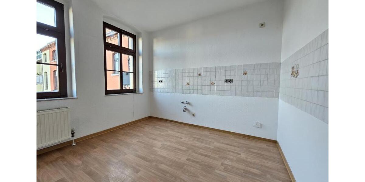 Dachgeschoßwohnung Zwickau - 3 Zimmer, 71 m&sup2;, 448&euro; | Angebot:25362054