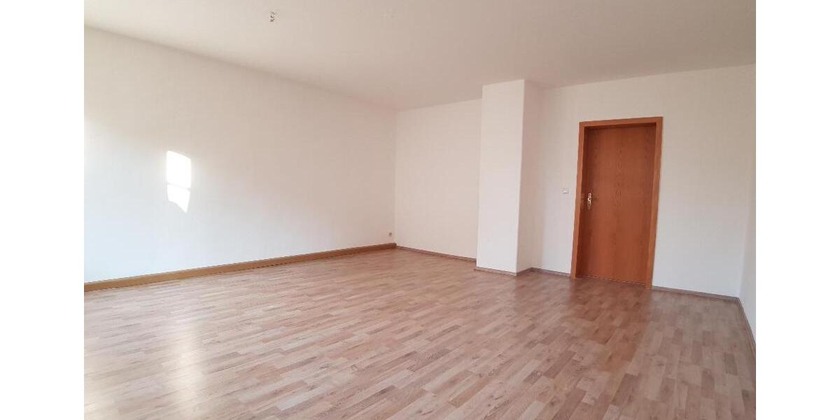 Etagenwohnung Waldenburg - 2 Zimmer, 76 m&sup2;, 300&euro; | Angebot:20444550