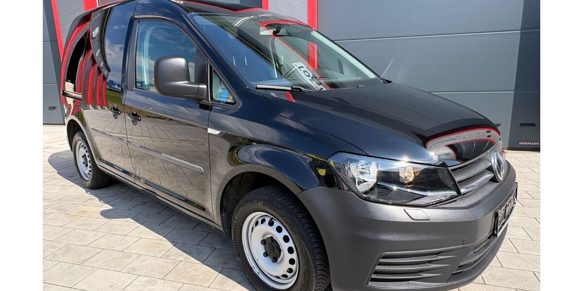 VW Caddy 91.000 km 16.490 &euro; Treuen 08233