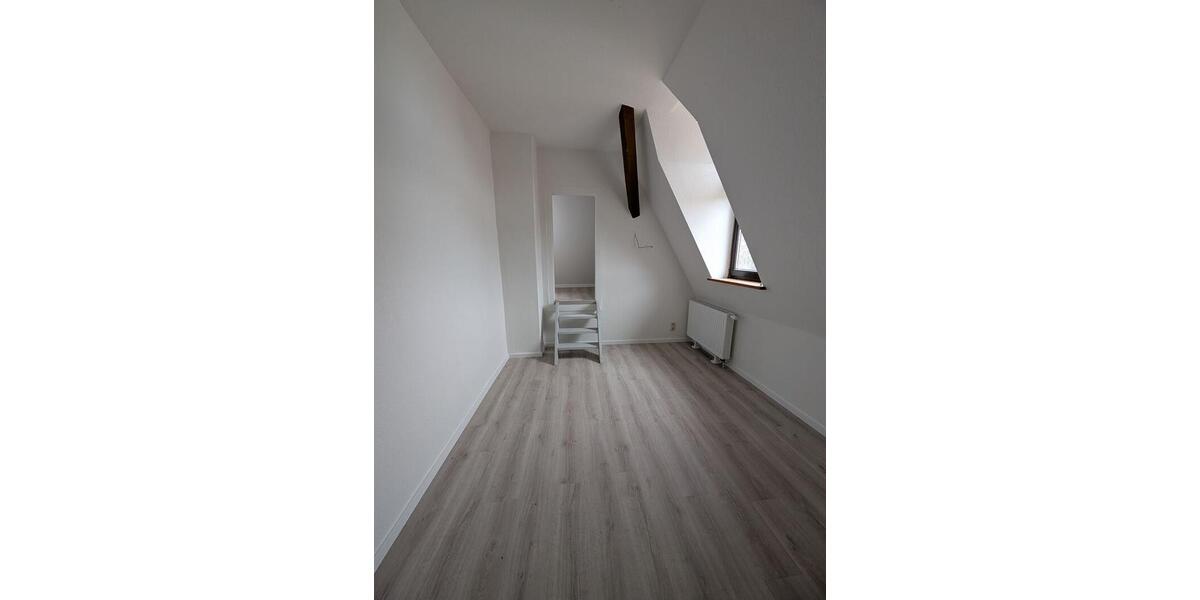 Dachgeschoßwohnung Treuen - 1.5 Zimmer, 47 m&sup2;, 395&euro; | Angebot:26006949