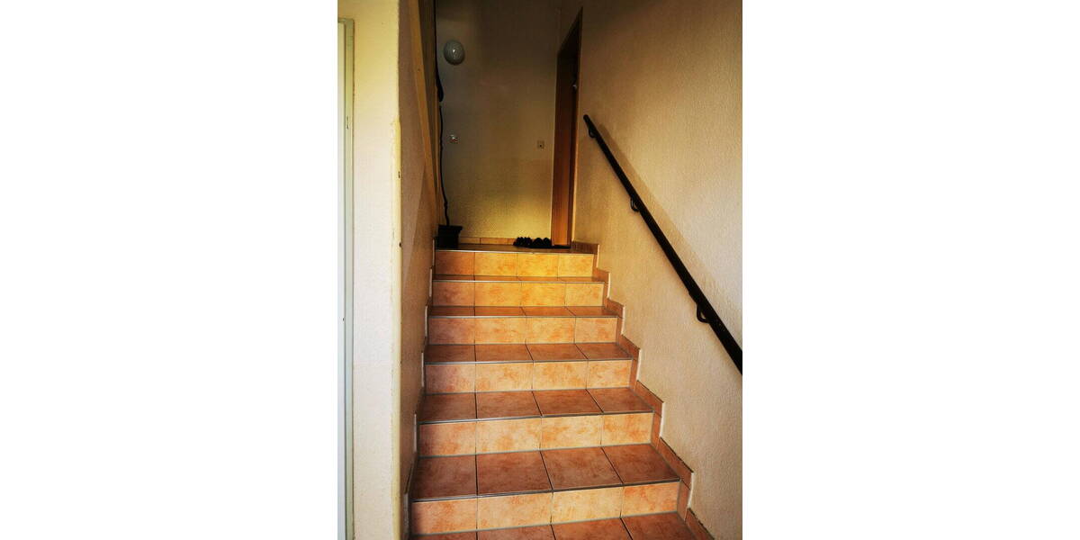 Etagenwohnung Oberlungwitz - 2 Zimmer, 55 m&sup2;, 260&euro; | Angebot:25984606