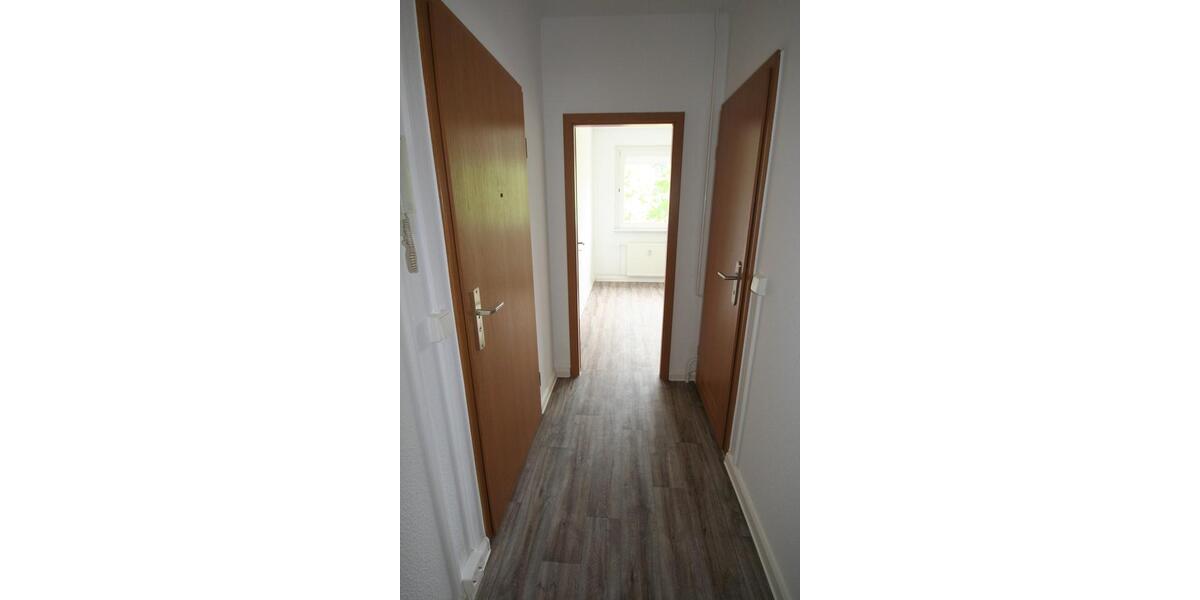 Etagenwohnung Oberlungwitz - 3 Zimmer, 56 m&sup2;, 351&euro; | Angebot:26677014