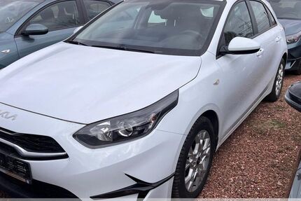 Kia ceed / Ceed 43.130 km 15.899 &euro; Oberlungwitz 09353