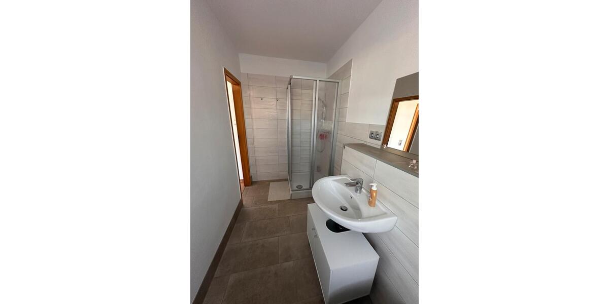 Erdgeschoßwohnung Lichtenstein (Sachsen) - 2.5 Zimmer, 57 m&sup2;, 400&euro; | Angebot:25362048