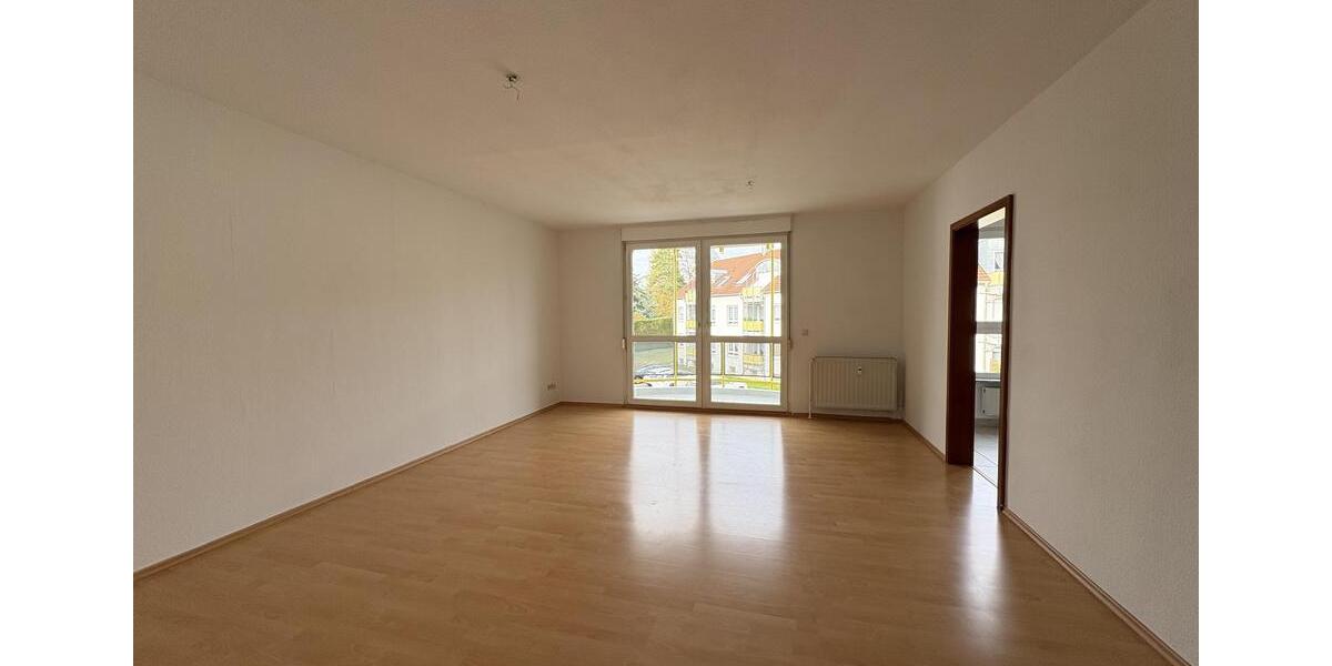 Etagenwohnung Zwickau Neuplanitz - 3 Zimmer, 81 m&sup2;, 540&euro; | Angebot:23791641