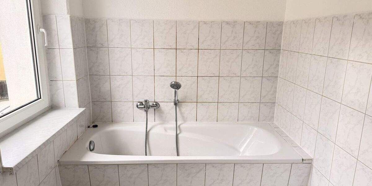 Etagenwohnung Zwickau Niederplanitz - 3 Zimmer, 79 m&sup2;, 470&euro; | Angebot:25707422