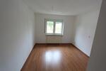 Etagenwohnung Glauchau - 2 Zimmer, 50 m&sup2;, 250&euro; | Angebot:25363724