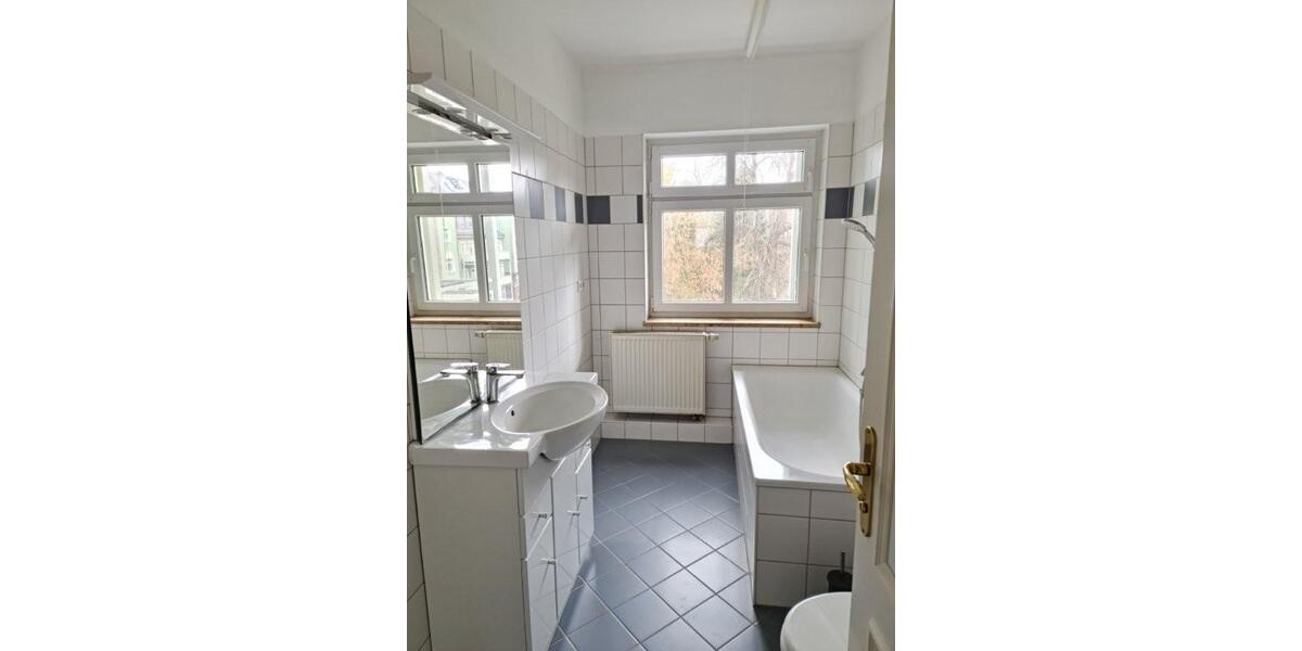 Etagenwohnung Zwickau Zwickau-Nord - 2 Zimmer, 64 m&sup2;, 360&euro; | Angebot:26069200