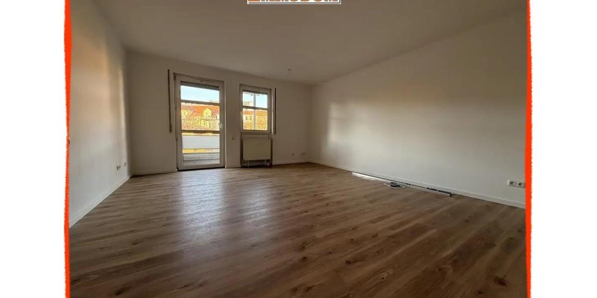 Etagenwohnung Zwickau - 2 Zimmer, 67 m&sup2;, 380&euro; | Angebot:25962400