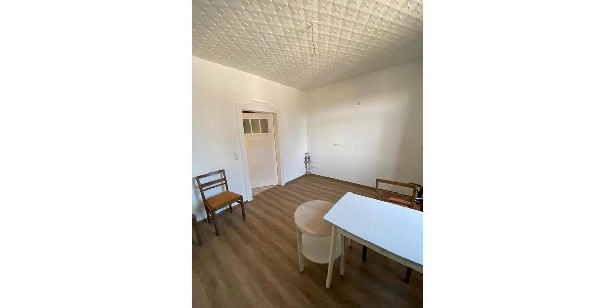 Etagenwohnung Zwickau - 2 Zimmer, 52 m&sup2;, 430&euro; | Angebot:21107701