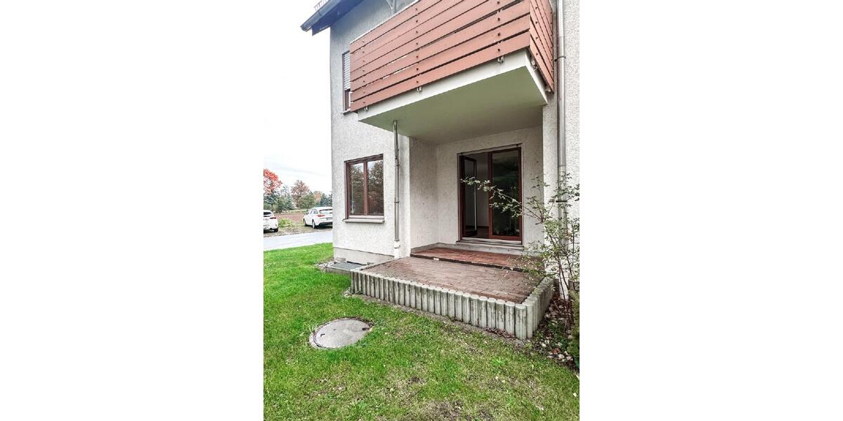 Erdgeschoßwohnung Glauchau - 2 Zimmer, 72 m&sup2;, 460&euro; | Angebot:23294027