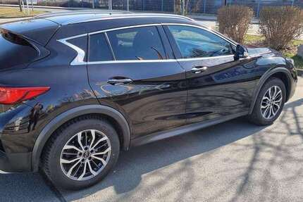 INFINITI QX30 162.300 km 14.490 &euro; Zwickau, Stadt, Hochschulstadt 08056