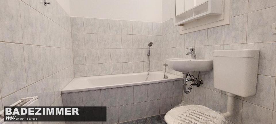 Etagenwohnung Zwickau Neuplanitz - 3 Zimmer, 57 m&sup2;, 289&euro; | Angebot:24704397