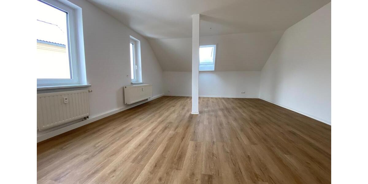 Dachgeschoßwohnung Schönheide - 2 Zimmer, 53 m&sup2;, 424&euro; | Angebot:25381771