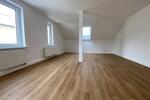 Dachgeschoßwohnung Schönheide - 2 Zimmer, 53 m&sup2;, 424&euro; | Angebot:25381771