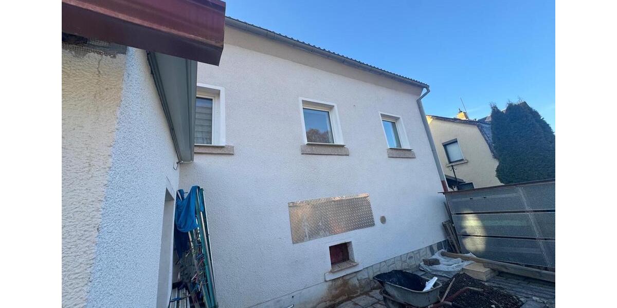 Einfamilienhaus Treuen - 3 Zimmer, 180 m&sup2;, 180.000&euro; | Angebot:25278784