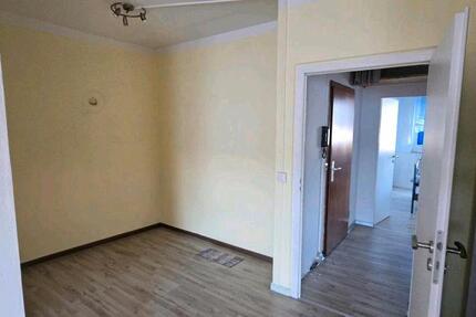 Wohnung Mülsen - 3 Zimmer, 56 m&sup2;, 25.000&euro; | Angebot:27083995
