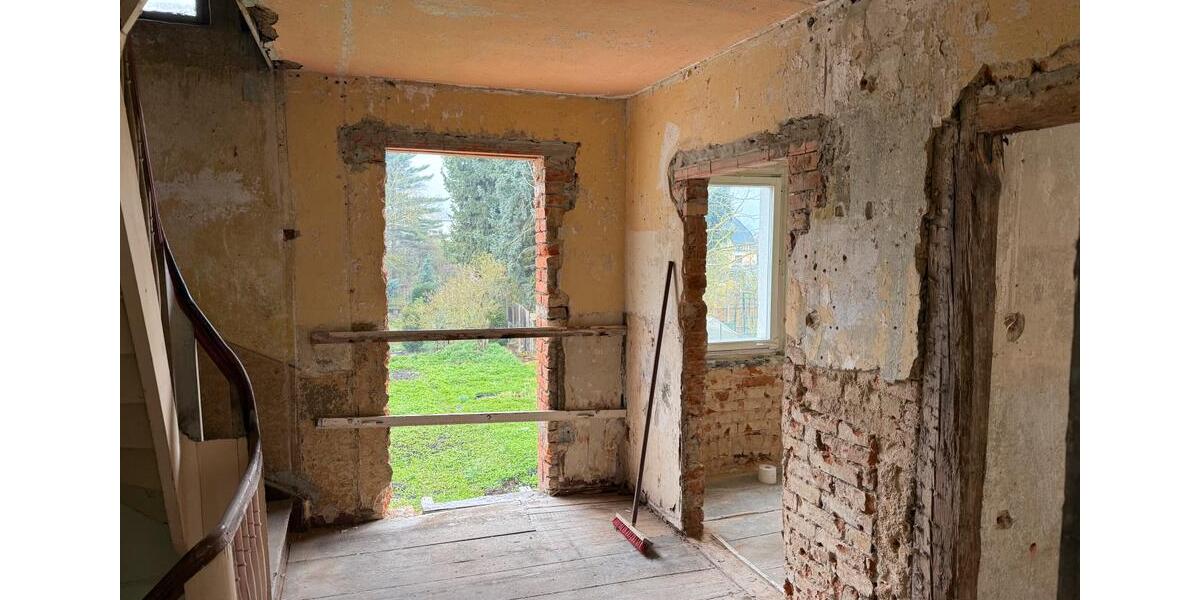 Reihenhaus Schmölln - 5 Zimmer, 160 m&sup2;, 99.000&euro; | Angebot:26798009