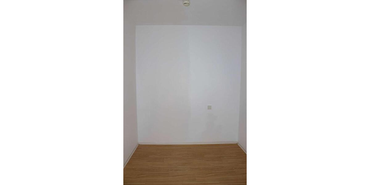 Etagenwohnung Zwickau - 2 Zimmer, 42 m&sup2;, 506&euro; | Angebot:23146896