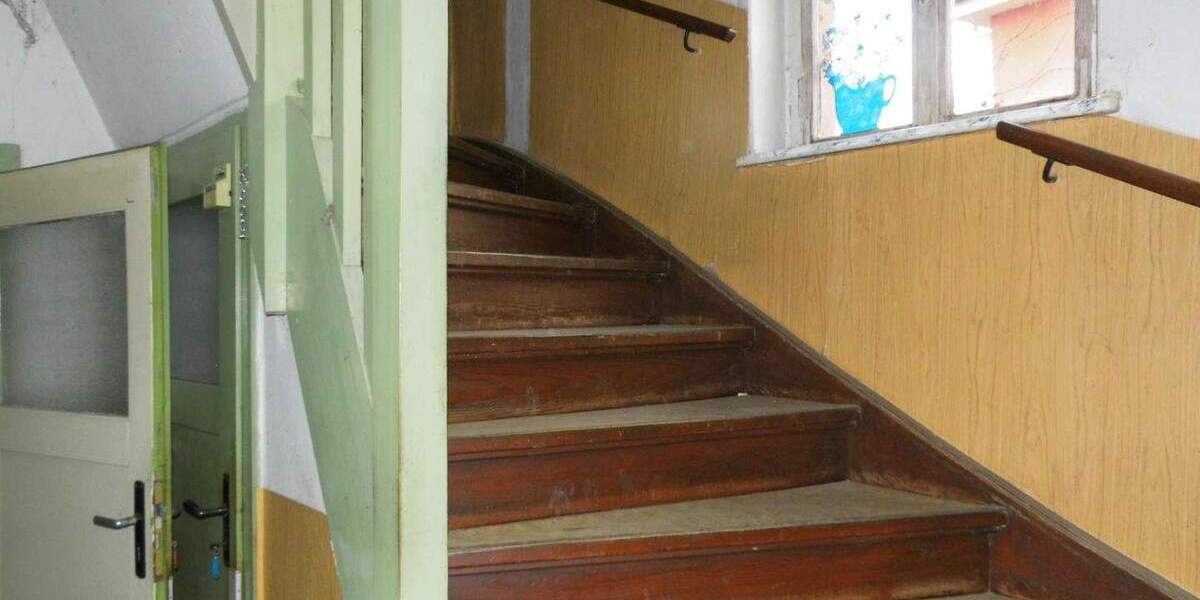 Einfamilienhaus Werdau - 4 Zimmer, 110 m&sup2;, 77.000&euro; | Angebot:25662887