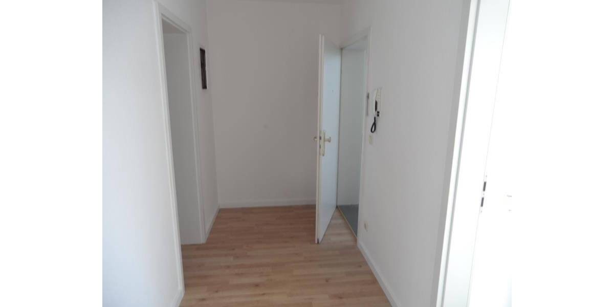 Etagenwohnung Zwickau Pölbitz - 2 Zimmer, 54 m&sup2;, 54.000&euro; | Angebot:25747126